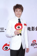 组图：众星红毯对话新浪娱乐畅谈金像奖