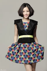 组图：姚贝娜发新歌《心火》 清新写真坚强蜕变