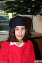 组图：乔振宇娇妻甜蜜秀钻戒 承认已奉子成婚