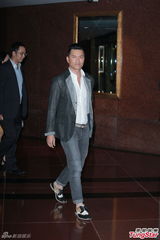 组图：黄百鸣子大婚众星出席 林峰吴千语恩爱