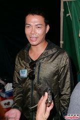 组图：《神枪狙击》谢天华望比汤姆-克鲁斯有型