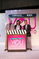 幻灯图：徐静蕾几天狂捞千万 身价飙升受青睐