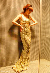 幻灯图：柳岩化身性感人鱼 最大优势是不怕从零开始