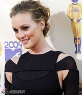 高清组图：莉顿-梅斯特出席颁奖礼 美丽动人