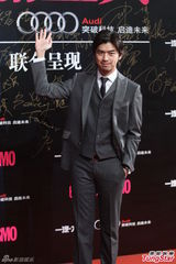 组图：张雨绮红裙明艳 高圆圆清新倪妮妩媚