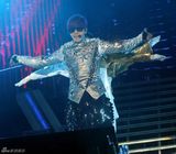 高清图：罗志祥上海开唱 和五月天合作HIGH翻全场