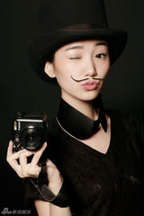 组图：《天涯明月刀》毛晓彤男扮女装化身小魔术师