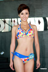 组图：亚姐佳丽泳装亮相 决赛不担心无收视