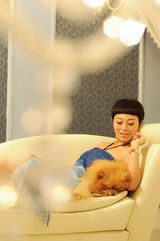 高清图：小范冰冰杨慧娇酷暑献清凉 代言高档别墅