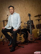 组图：黄家强不放弃音乐 开演唱会难忘黄家驹