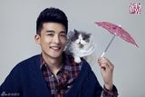 组图：孙艺洲牵手猫咪情人 演绎喵星版宠物情缘
