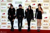 高清组图：韩团2NE1Beast等亮相Melon音乐颁奖礼