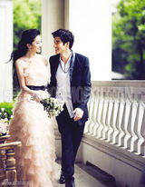 高清图：刘亦菲牵手王力宏奉献《COSMO》婚礼别册