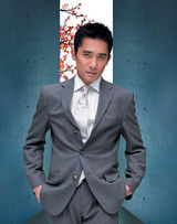 幻灯图集：梁朝伟儒雅着装出镜 尽显绅士魅力