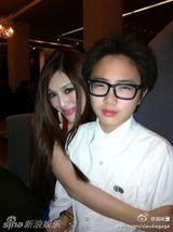 组图：41岁辣妈逆生长似少女 火辣身材完爆嫩模