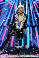 组图：少女时代BigBang等参加2012K-POP服装博览会