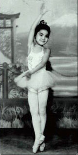 组图：邓丽君罕见私房照曝光 清丽动人