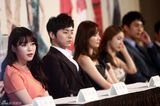 高清图：《李顺新》IU赵政锡13岁年龄差演情侣