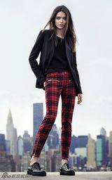 组图：米兰达时装大片 甜美混搭朋克风