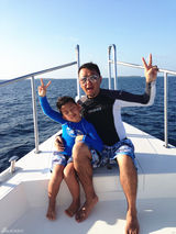 组图：郭涛六岁儿子首次曝光 帅酷赛过老爸