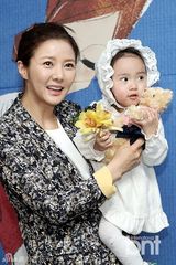 组图：韩星赵恩淑任首尔BABY FAIR宣传大使