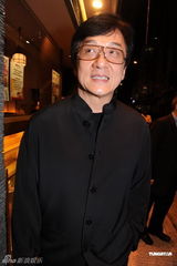 组图：曾志伟庆五十八岁生日 成龙等众好友出席