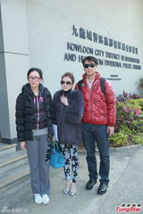 组图：女歌手遭好友诈骗制作费报案求助