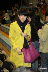 组图：小红莓乐队三度来台开唱 李心洁夫妇现身