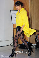 组图：孔孝真朴诗妍等韩国艺人出席时尚派对