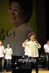 组图：韩女歌手杨熙恩举行出道40年音乐剧发布会