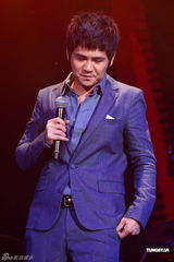 组图：曹格携乐团爵士开唱向听众致谢