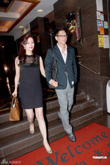 高清图：李嘉欣小腹微凸孕相终曝光 全家人和睦聚餐