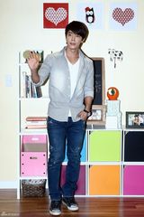 高清组图：SJ东海新剧《熊猫小姐和刺猬》发布