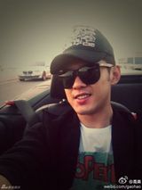 组图：高昊微博海量搞怪照盘点 耍宝快乐人生