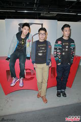 组图：肖像惨被当出租男友 周柏豪笑言太便宜