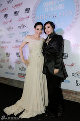 组图：钟丽缇华贵婚纱走秀 李菲儿周楚楚现身