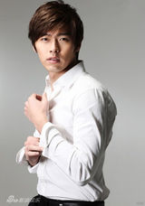 组图：盘点穿白衬衫也男神的男星们