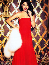 组图：比伯女友赛琳娜俏皮性感 红唇爆乳如小野猫