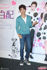 组图：陈庭妮赞胡宇威演技 娇羞称其时刻都在