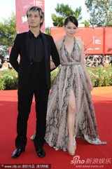 组图：《赛德克-巴莱》首映 徐若瑄露背礼服性感