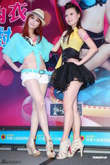 组图：安心亚代言内衣性感亮相 自曝没时间谈恋爱