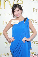 组图：梁汉文为老婆投资 情趣兼护肤稳赚不赔