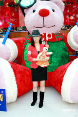 高清组图：邓萃雯雅痞造型亮相 力挺杨怡很用心