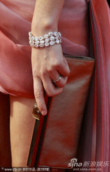 幻灯图集：李沧东《诗》首映 伊丽莎白-班克斯助阵