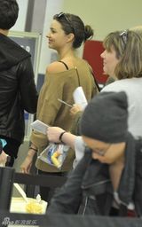 高清组图：布鲁姆变24孝老爸 模特老妈变甩手掌柜