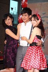 《恋恋阿里山》将播 天心赞梁正群吻功一流(图) 