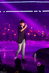 独家高清：GD胜利EXO等唱响StayG演唱会