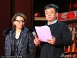 组图：董卿素颜彩排气色差 朱军露双下巴