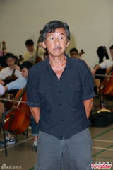 组图：林子祥为音乐会彩排 歌迷有耳福