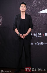 组图：朱元陈世妍等为韩剧《新娘面具》造势